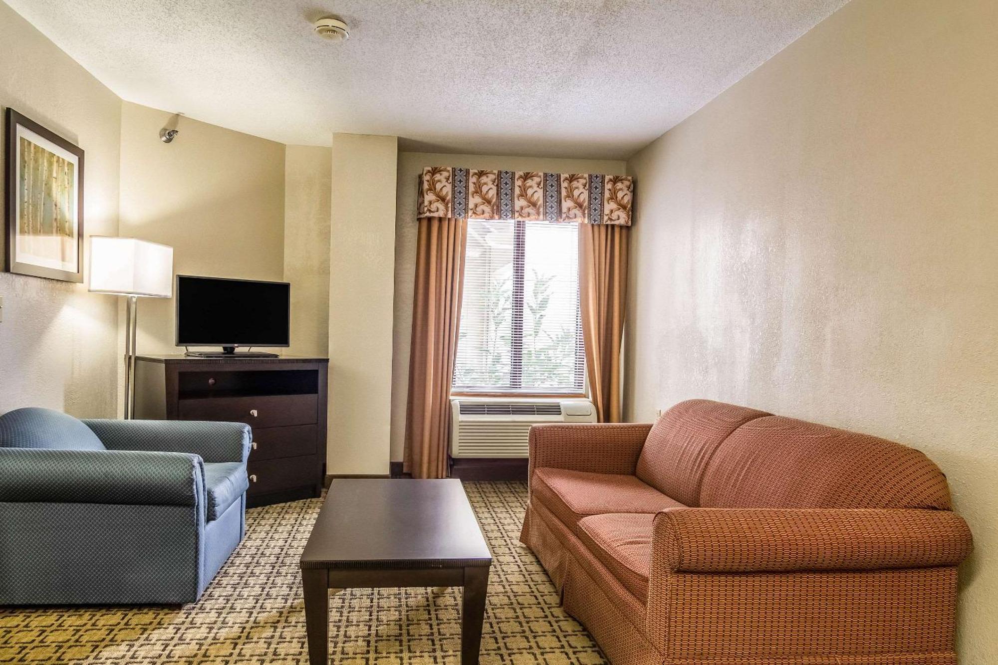 Clarion Inn Cranberry Township Exteriör bild