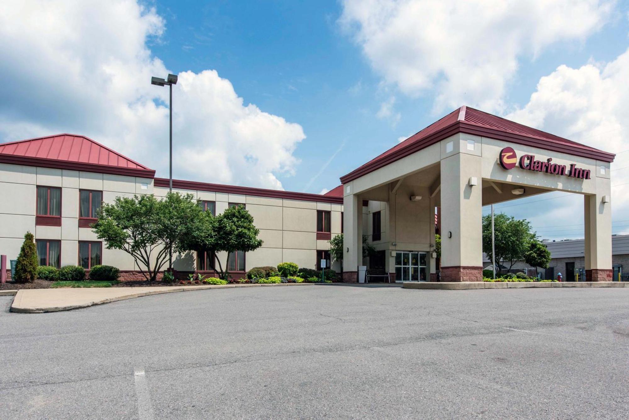 Clarion Inn Cranberry Township Exteriör bild
